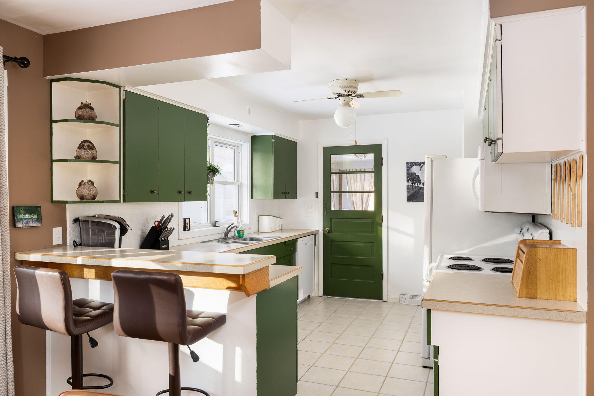 421 North 3rd Street La Crescent, MN 55947 - Photo 6 of 21 Kitchen