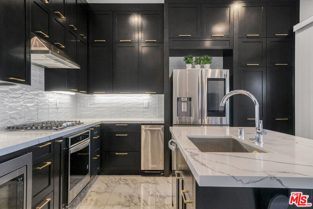 20818 Bur Oak Circle Porter Ranch, CA 91326 - Photo 7 of 42