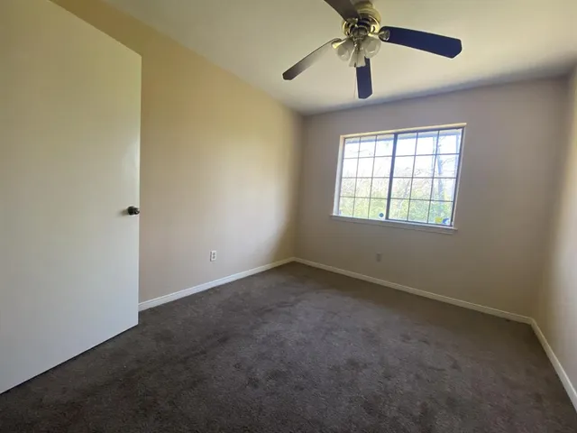 $1,900 | 724 North Elm Street, Lancaster, TX 75146