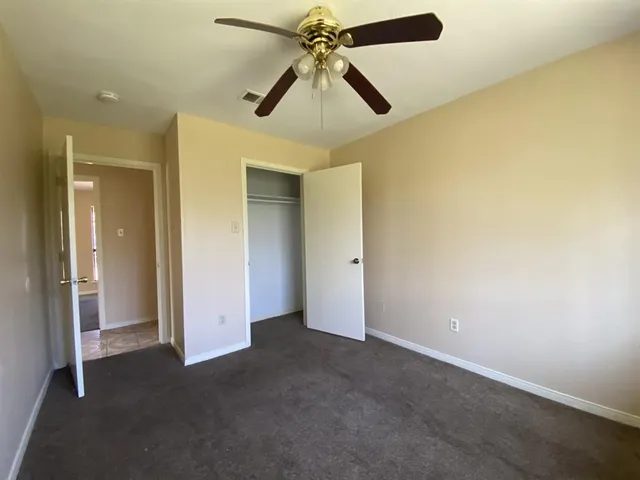 $1,900 | 724 North Elm Street, Lancaster, TX 75146