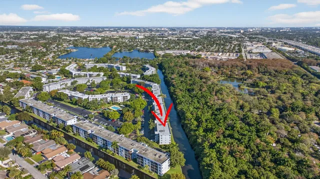 $1,750 | 107 Royal Park Drive, Unit 1E, Oakland Park, FL 33309