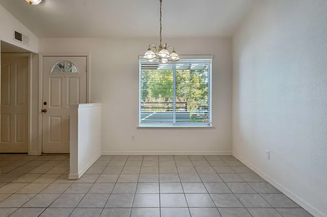 $285,000 | 4840 Dover Lane, Unit 406, Sacramento, CA 95842