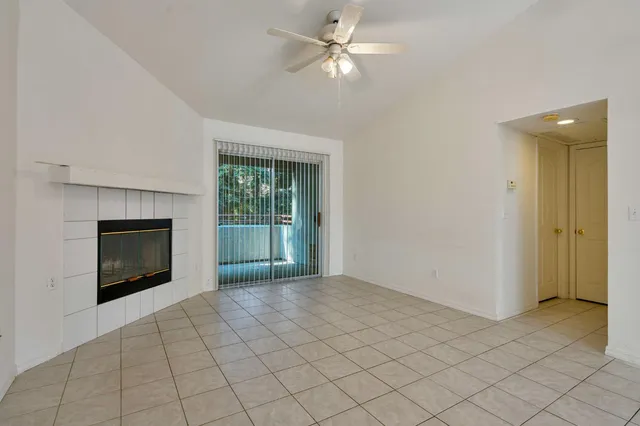 $285,000 | 4840 Dover Lane, Unit 406, Sacramento, CA 95842