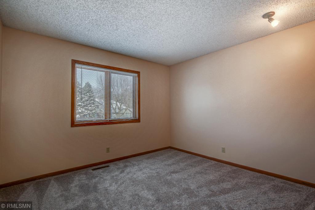 1935 Fox Ridge Road, Unit C West St. Paul, MN 55118 - Photo 16 of 21 Gallery Image 16