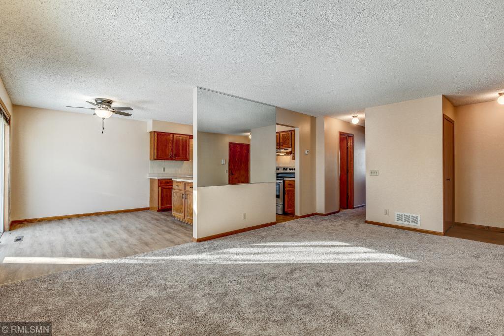 1935 Fox Ridge Road, Unit C West St. Paul, MN 55118 - Photo 6 of 21 Gallery Image 6