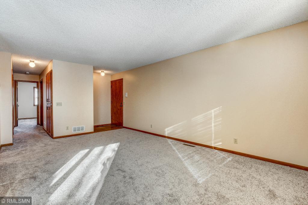1935 Fox Ridge Road, Unit C West St. Paul, MN 55118 - Photo 7 of 21 Gallery Image 7