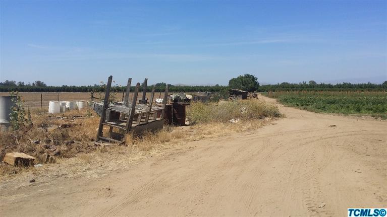 1900 West Visalia Road Exeter, CA 93221 - Photo 1 of 9 Primary Photo