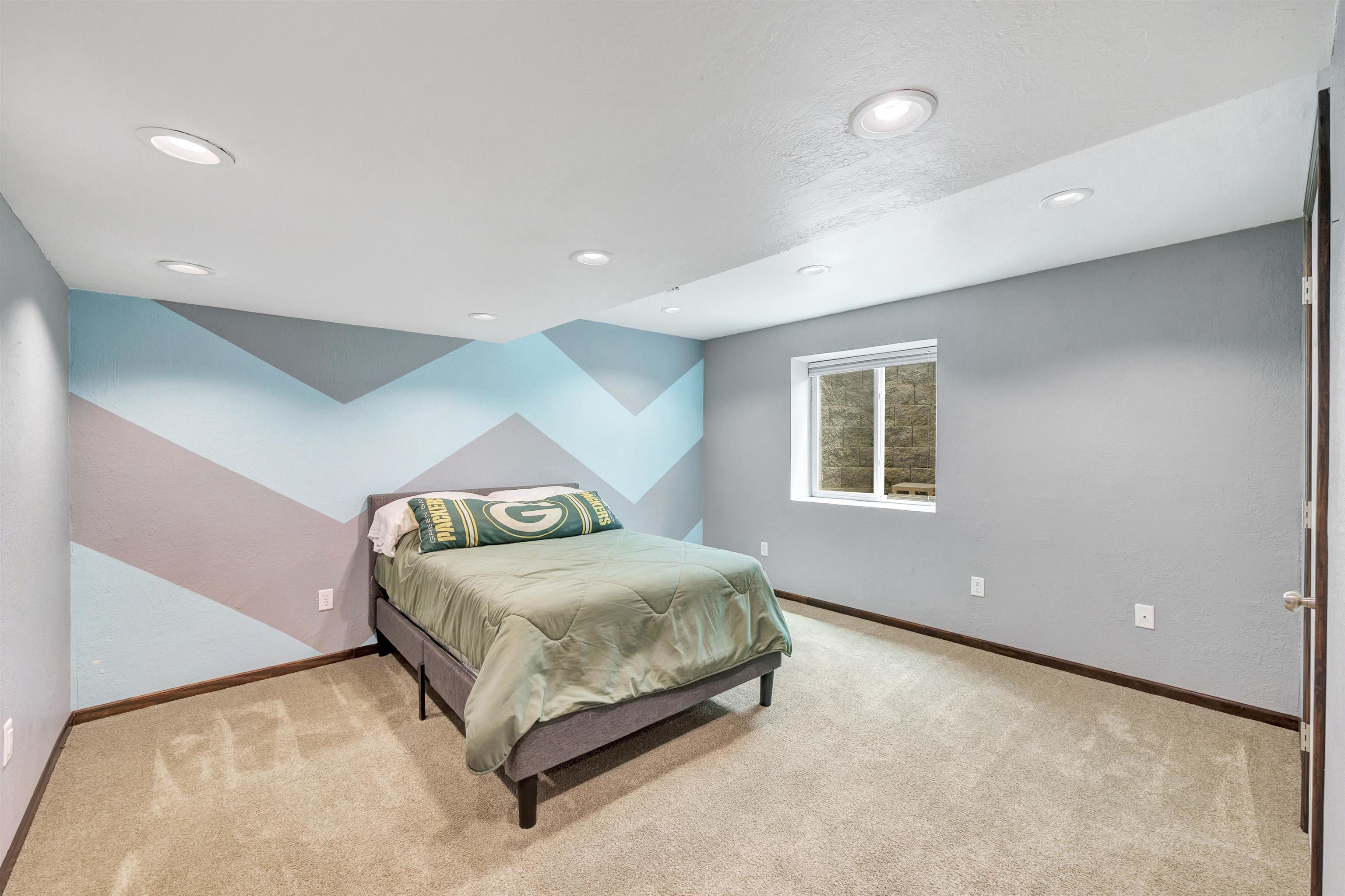 1659 Ontario Road Green Bay, WI 54311 - Photo 20 of 37