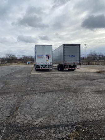 $225,000 | 7.9 South Ac S Meeker, Muncie, IN 47302