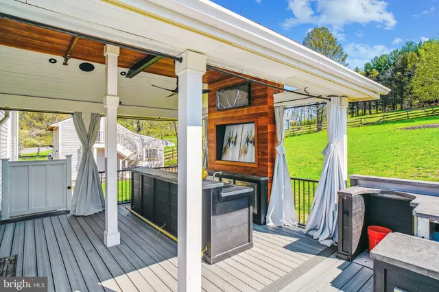 a view of outdoor space kitchen and deck