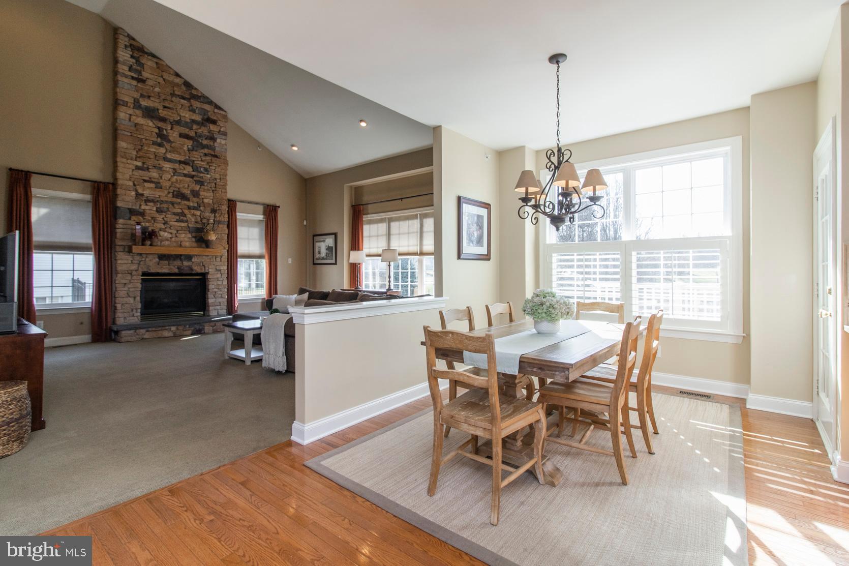 2080 Lincolnshire Road Furlong, PA 18925 - Photo 20 of 62 Eat-in kitchen looking into Family room