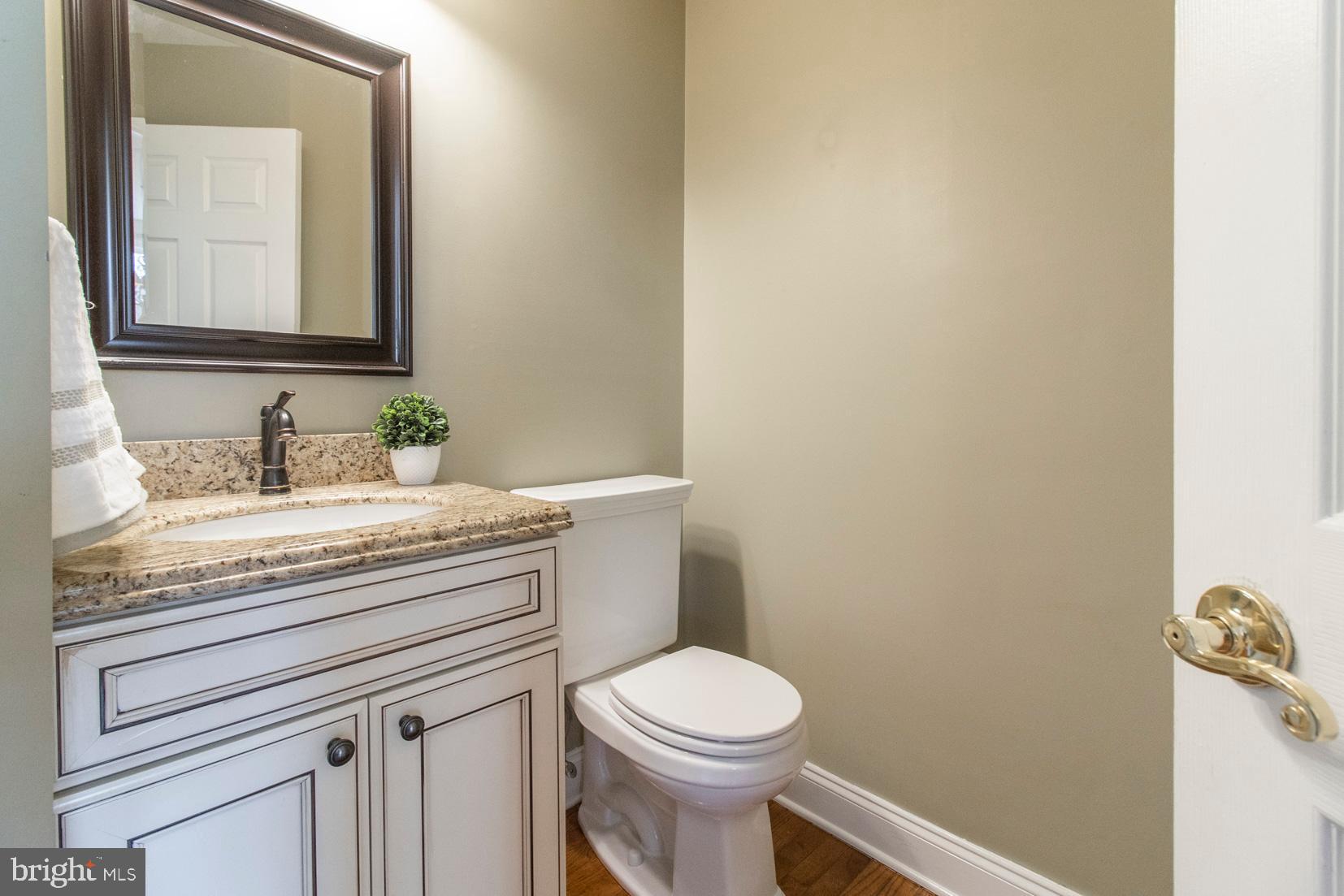 2080 Lincolnshire Road Furlong, PA 18925 - Photo 25 of 62 First floor powder room