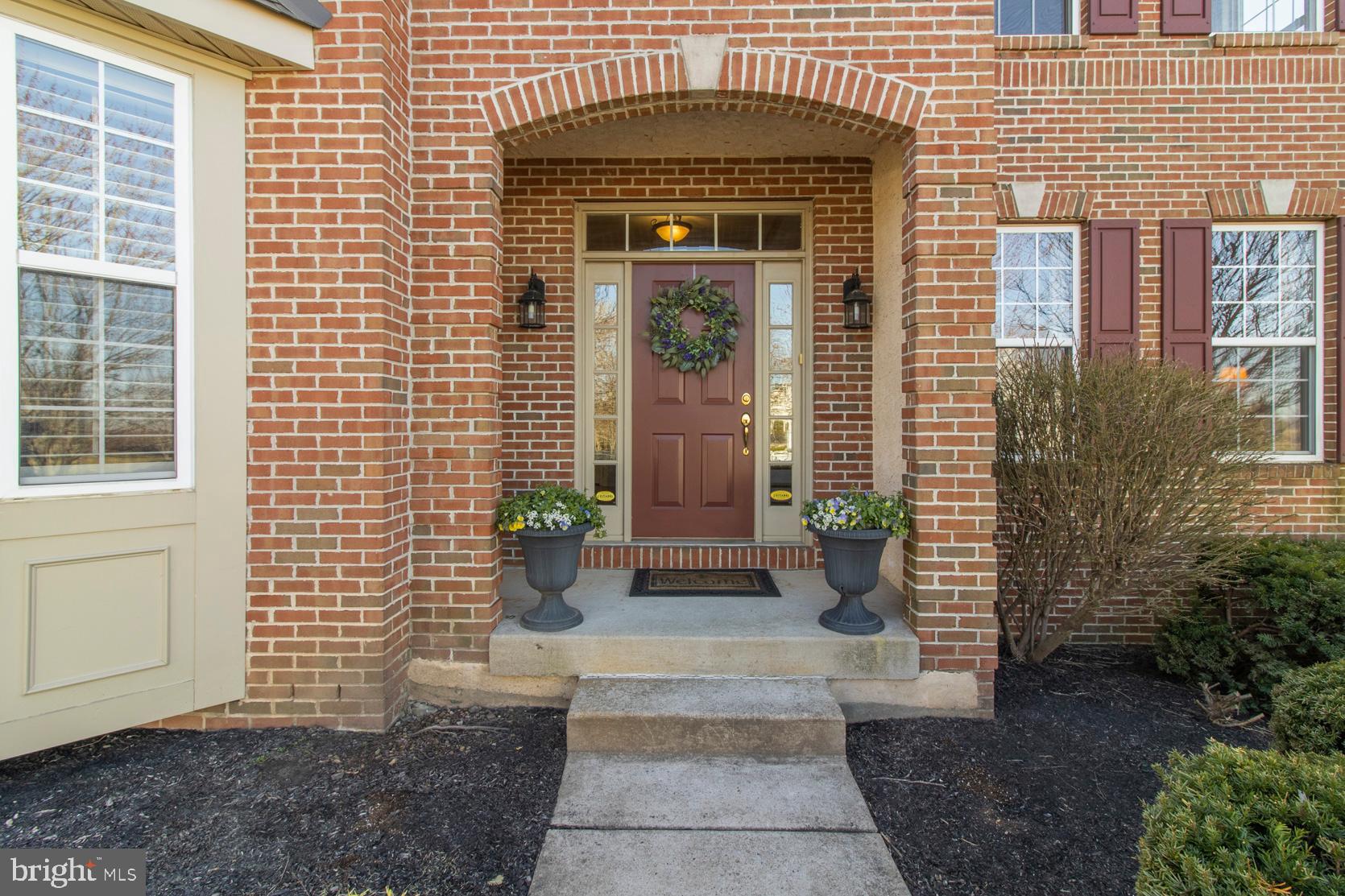 2080 Lincolnshire Road Furlong, PA 18925 - Photo 4 of 62 Covered entrance