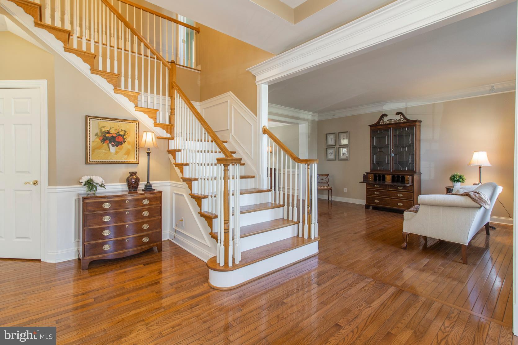 2080 Lincolnshire Road Furlong, PA 18925 - Photo 5 of 62 Foyer with hardwood flooring