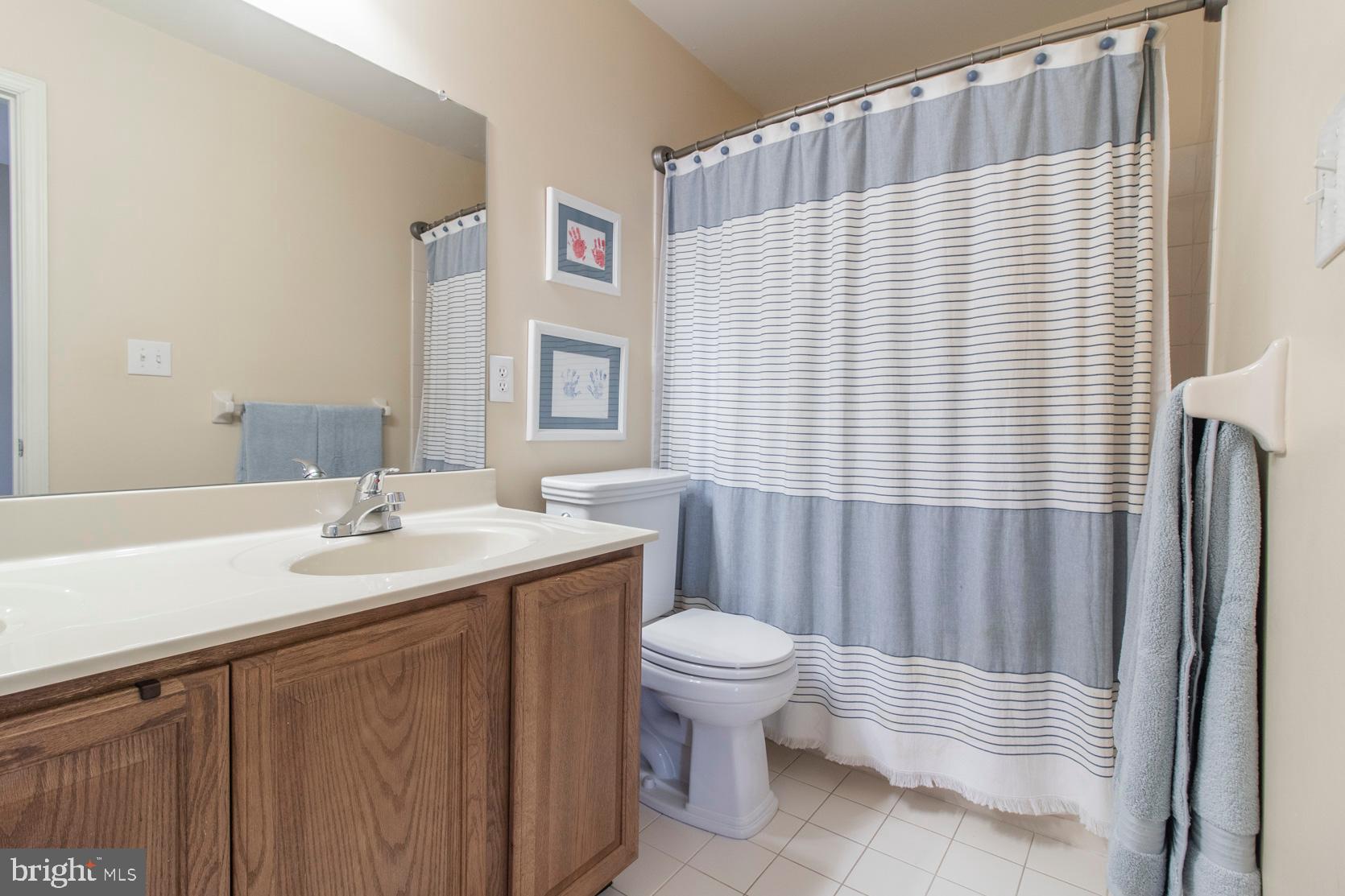 2080 Lincolnshire Road Furlong, PA 18925 - Photo 42 of 62 Hall bath