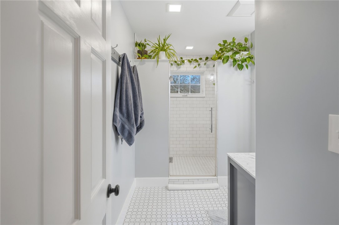 211 Chase Hill Road Hopkinton, RI 02804 - Photo 30 of 50