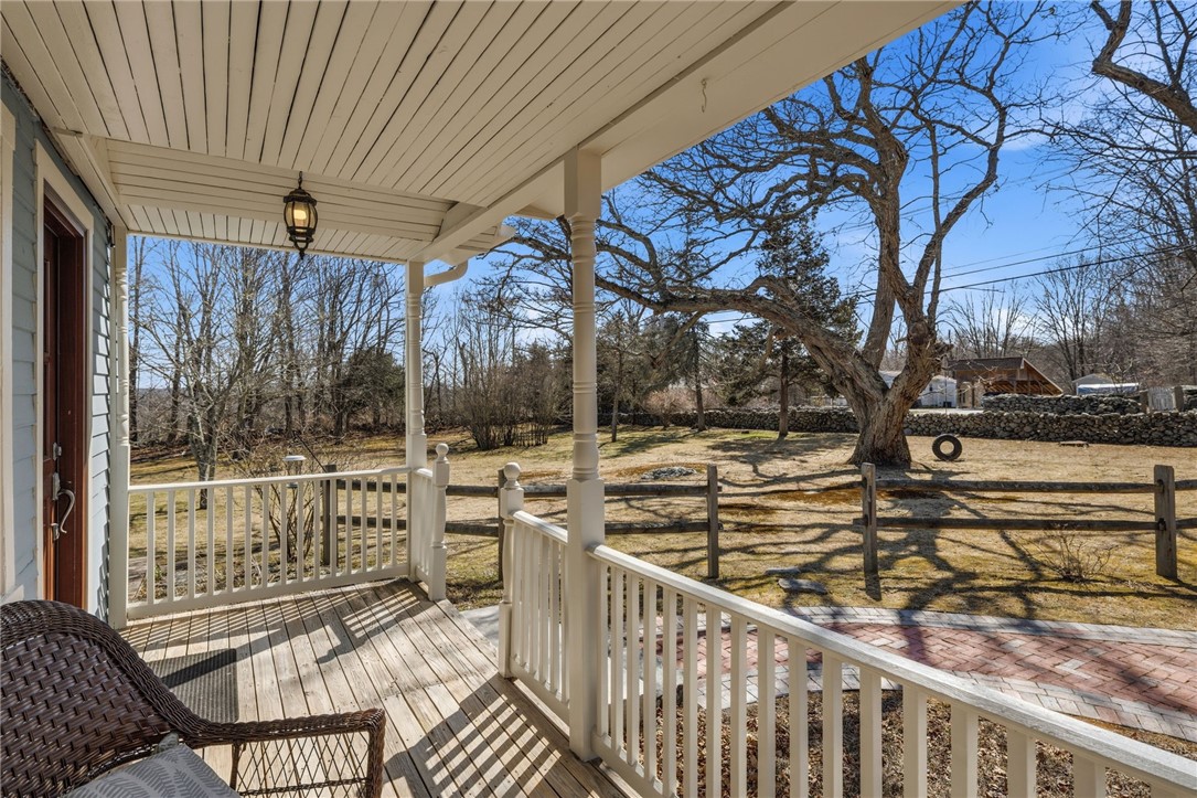 211 Chase Hill Road Hopkinton, RI 02804 - Photo 4 of 50