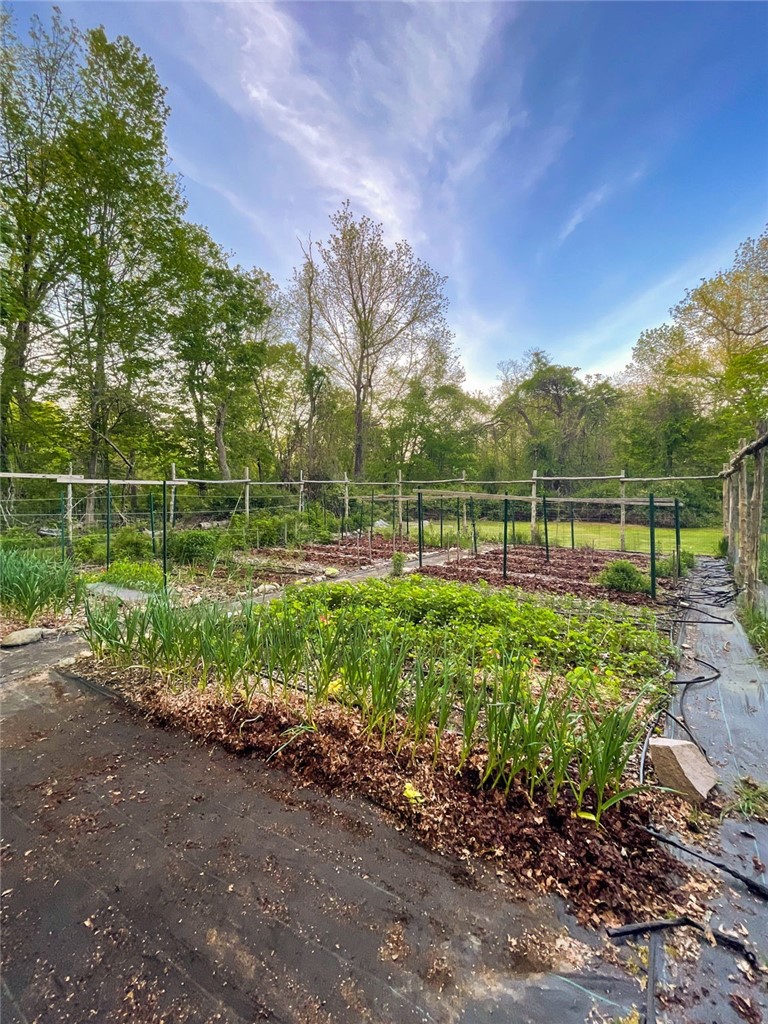 211 Chase Hill Road Hopkinton, RI 02804 - Photo 45 of 50