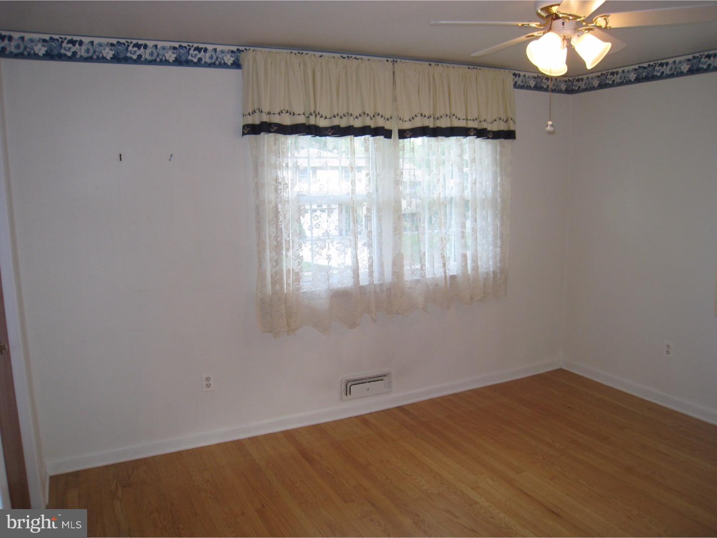 42 Saratoga Road Stratford, NJ 08084 - Photo 12 of 24