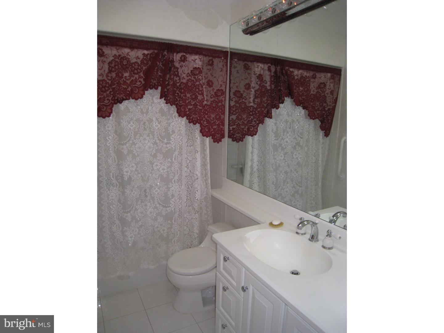 42 Saratoga Road Stratford, NJ 08084 - Photo 17 of 24