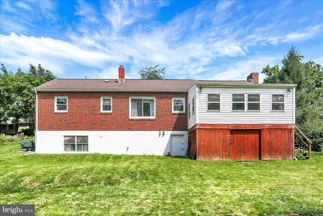 $269,000 | 954 Valley Road, Enola, PA 17025