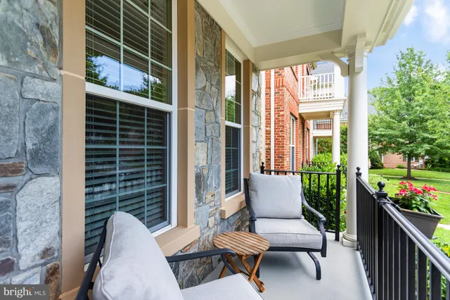 $1,099,000 | 211 Winter Walk Drive, Gaithersburg, MD 20878