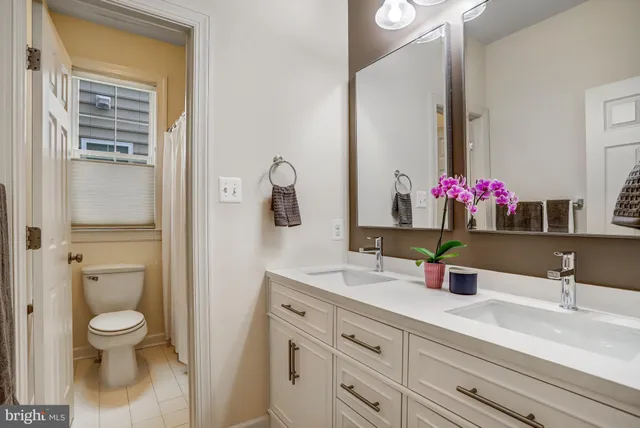 $1,099,000 | 211 Winter Walk Drive, Gaithersburg, MD 20878