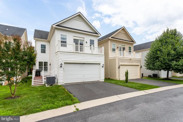 $1,099,000 | 211 Winter Walk Drive, Gaithersburg, MD 20878