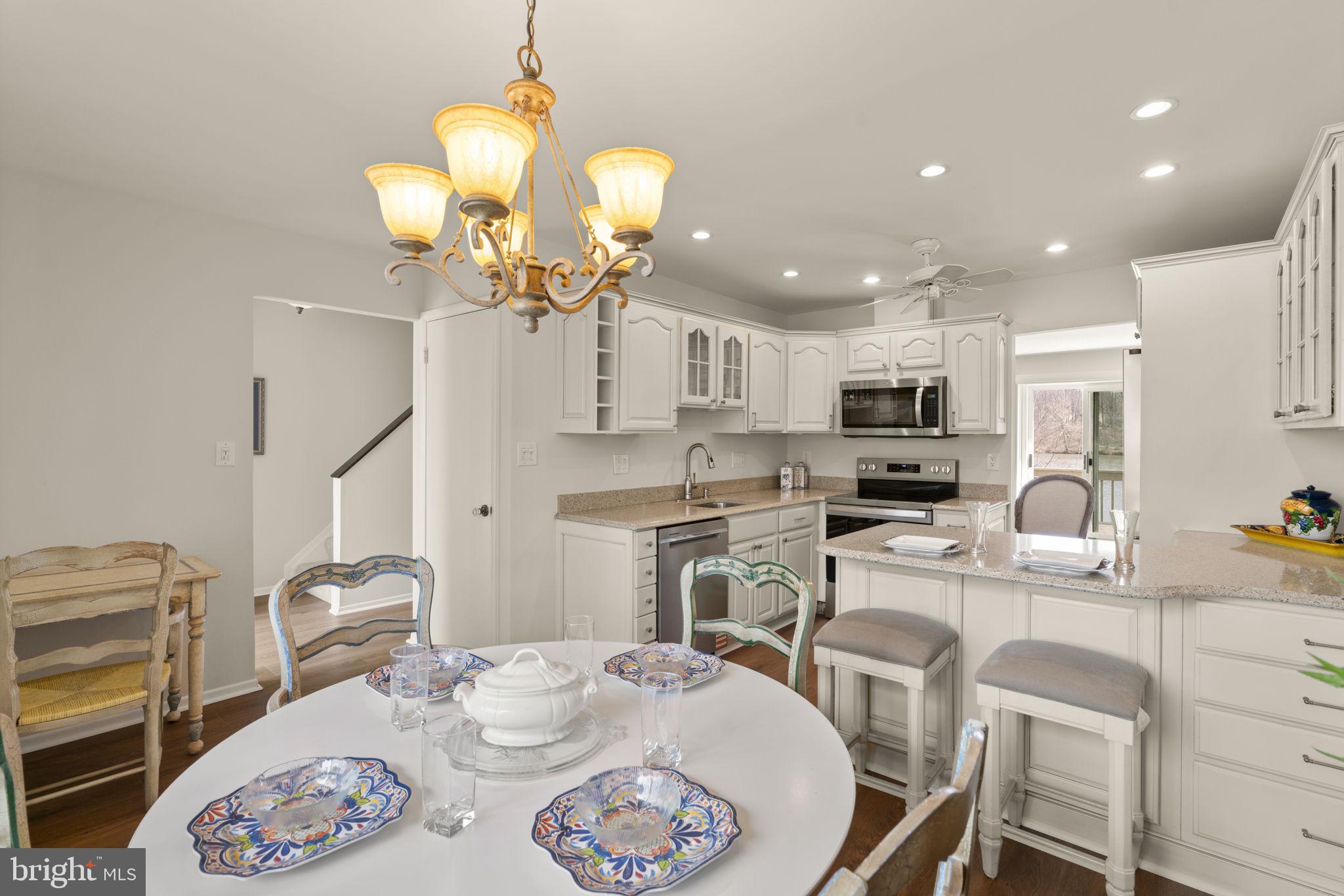 7263 Dockside Lane Columbia, MD 21045 - Photo 15 of 56 Kitchen with bar stool seating