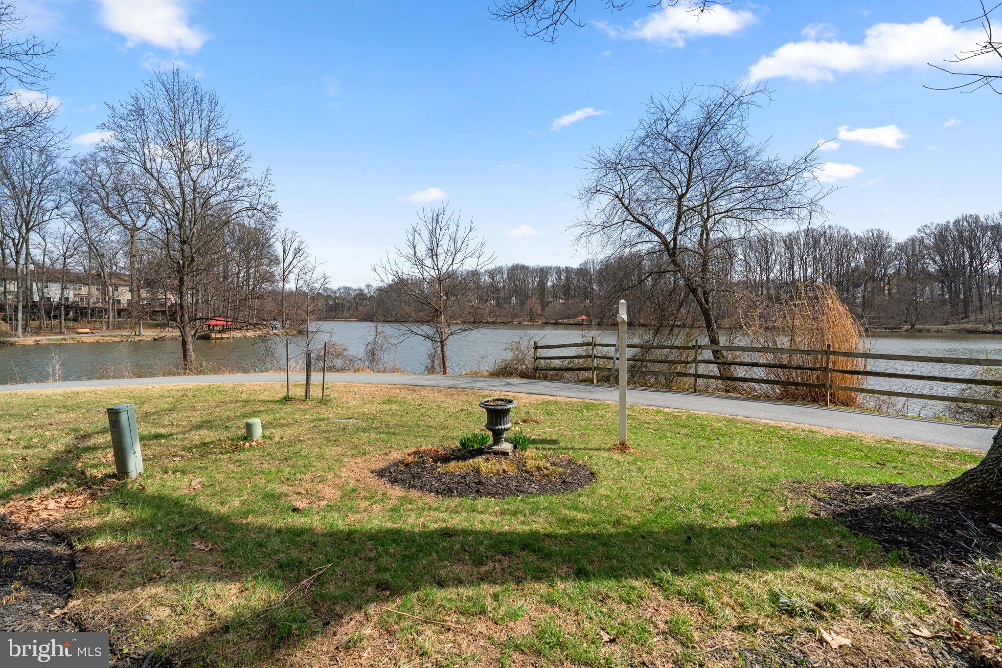 7263 Dockside Lane Columbia, MD 21045 - Photo 35 of 56 Rear view from back yard