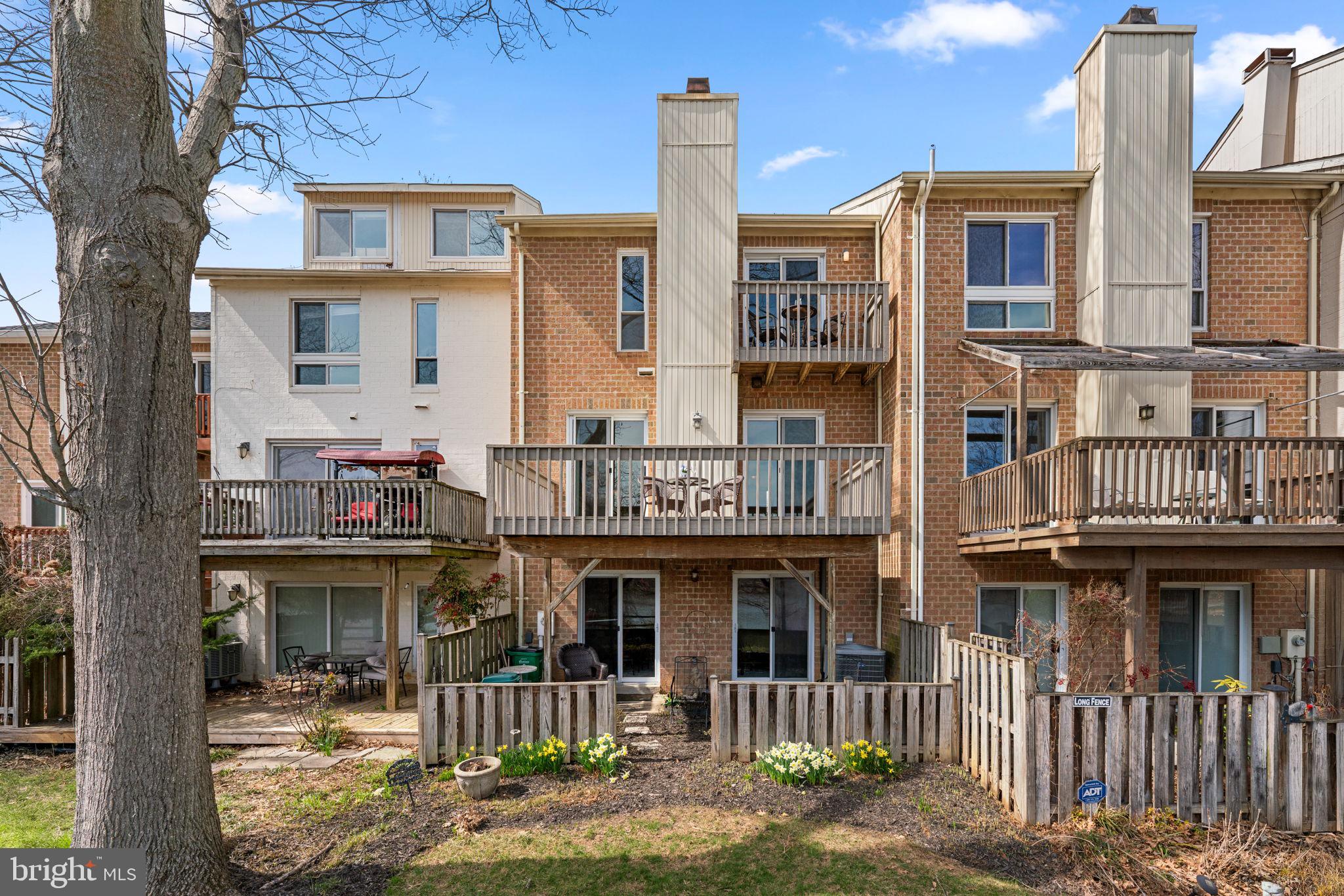 7263 Dockside Lane Columbia, MD 21045 - Photo 37 of 56 Rear view