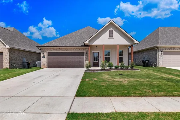 $310,000 | 207 Norwell Lane, Bossier City, LA 71111