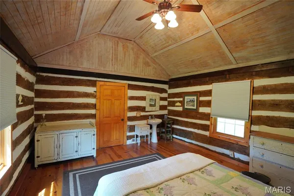 $783,750 | 358 Hwy P, Rhineland, MO 65069