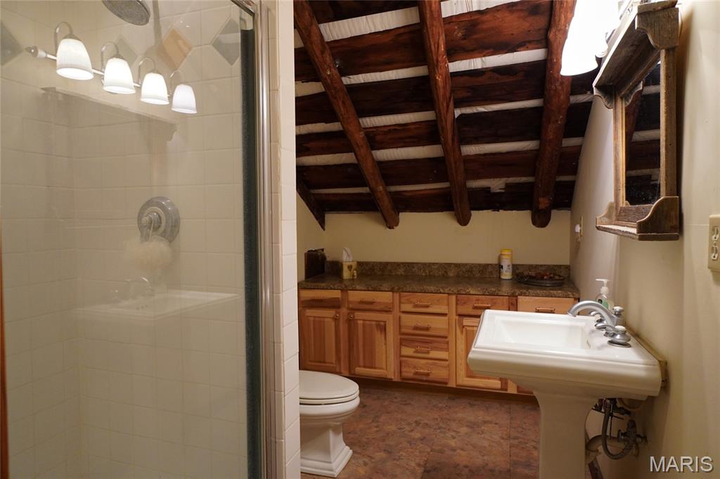 358 Hwy P Rhineland, MO 65069 - Photo 32 of 61