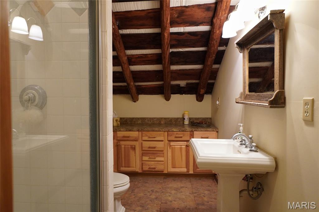 358 Hwy P Rhineland, MO 65069 - Photo 33 of 61