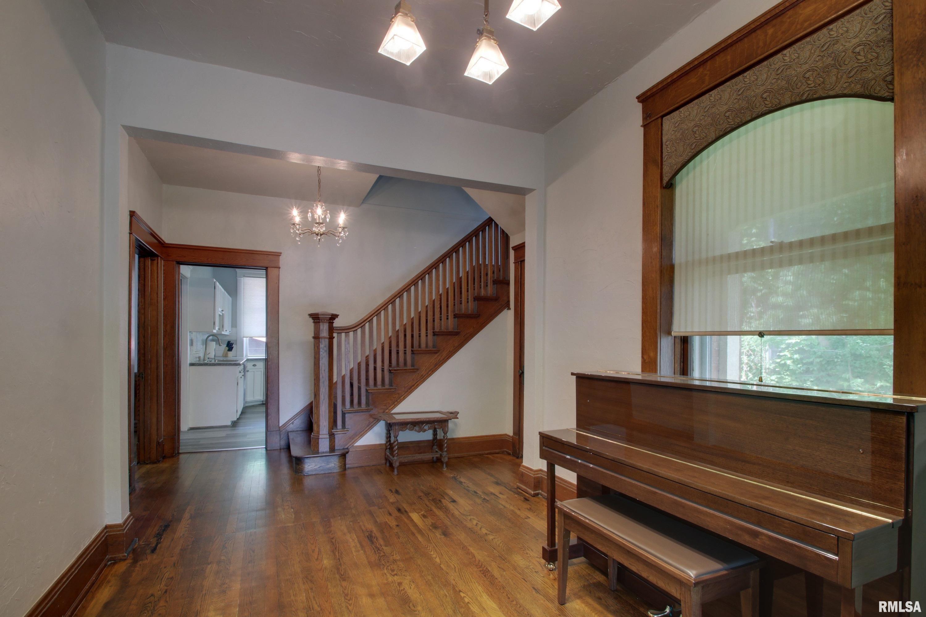 1601 State Street Quincy, IL 62301 - Photo 2 of 33