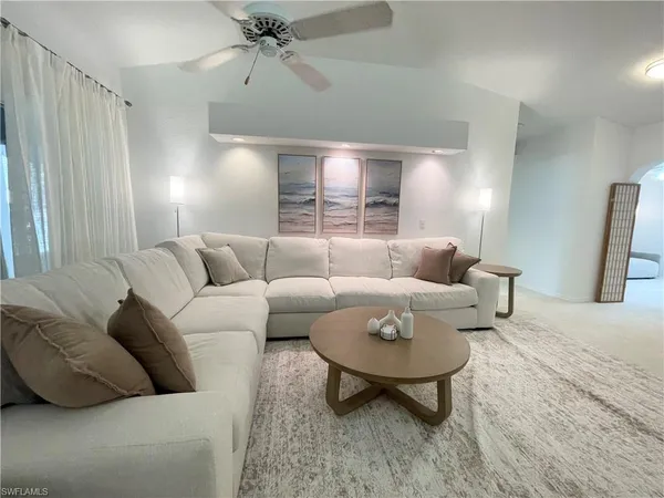 $4,500 | 341 Emerald Bay Circle, Unit T5, Naples, FL 34110