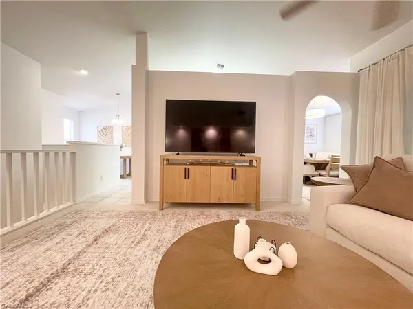 $4,500 | 341 Emerald Bay Circle, Unit T5, Naples, FL 34110