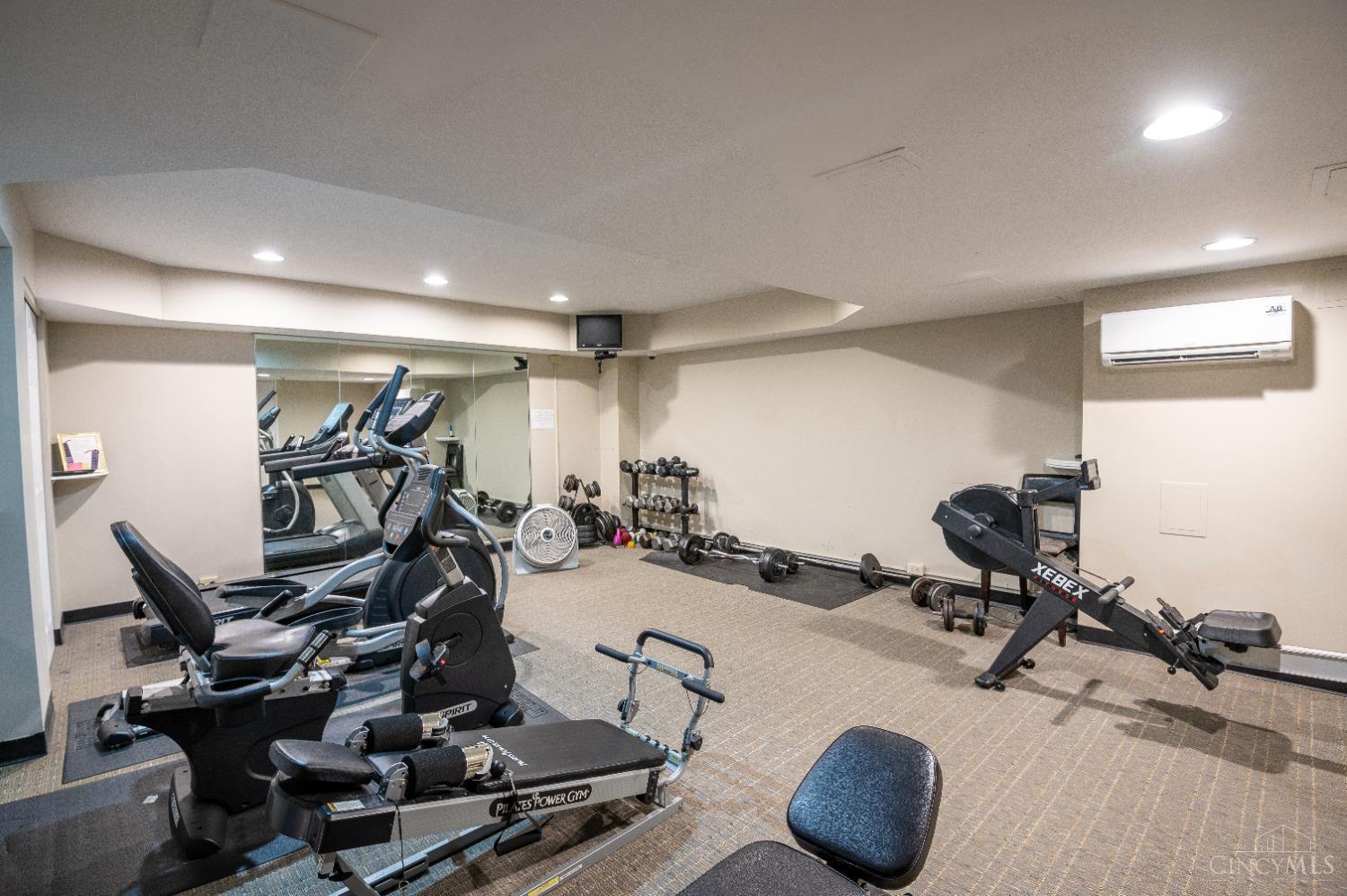 1815 William Howard Taft Road, Unit 207 Cincinnati, OH 45206 - Photo 18 of 20