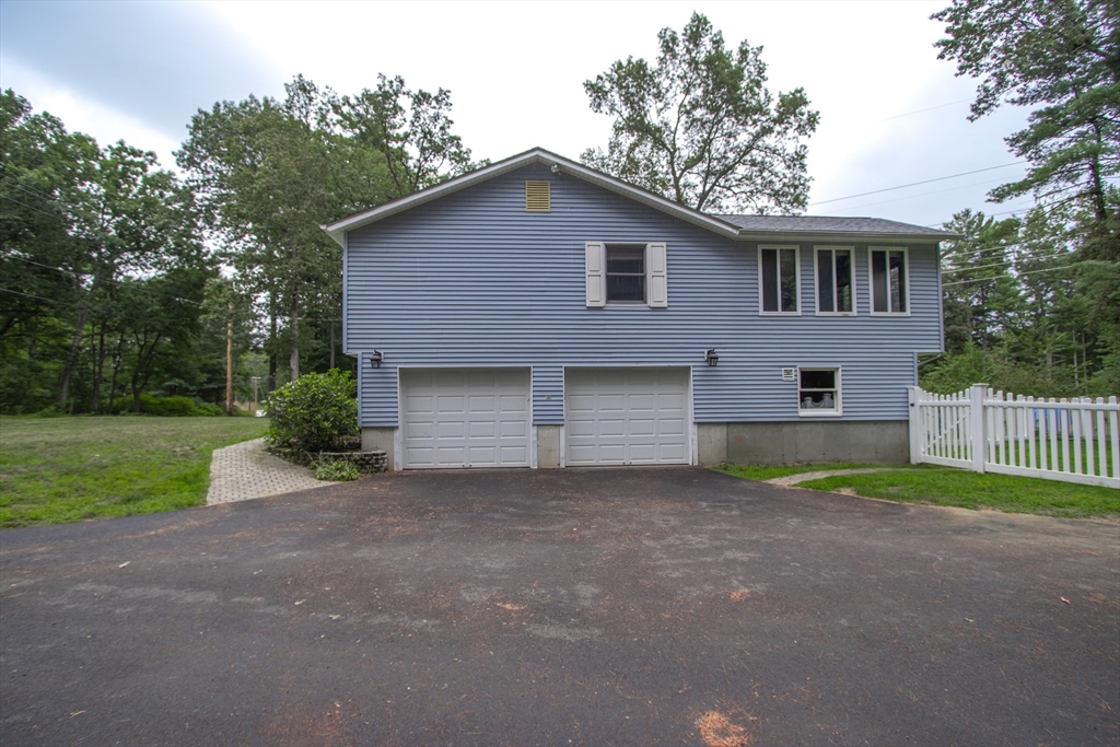 390 Soule Road Wilbraham, MA 01095 - Photo 4 of 42 Gallery Image 4
