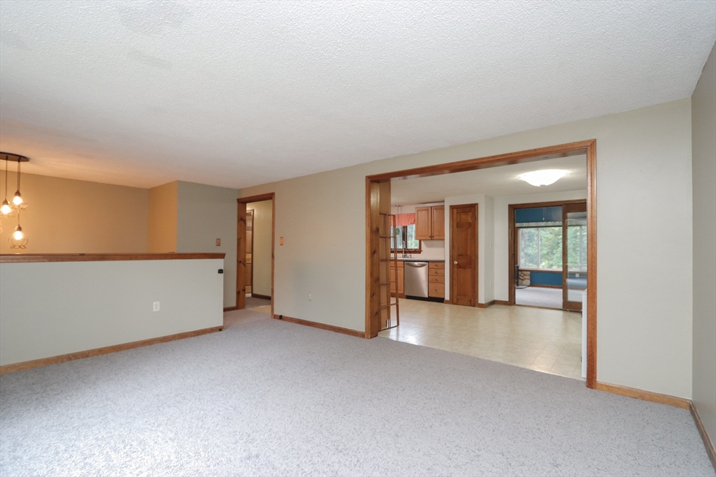 390 Soule Road Wilbraham, MA 01095 - Photo 5 of 42 Gallery Image 5