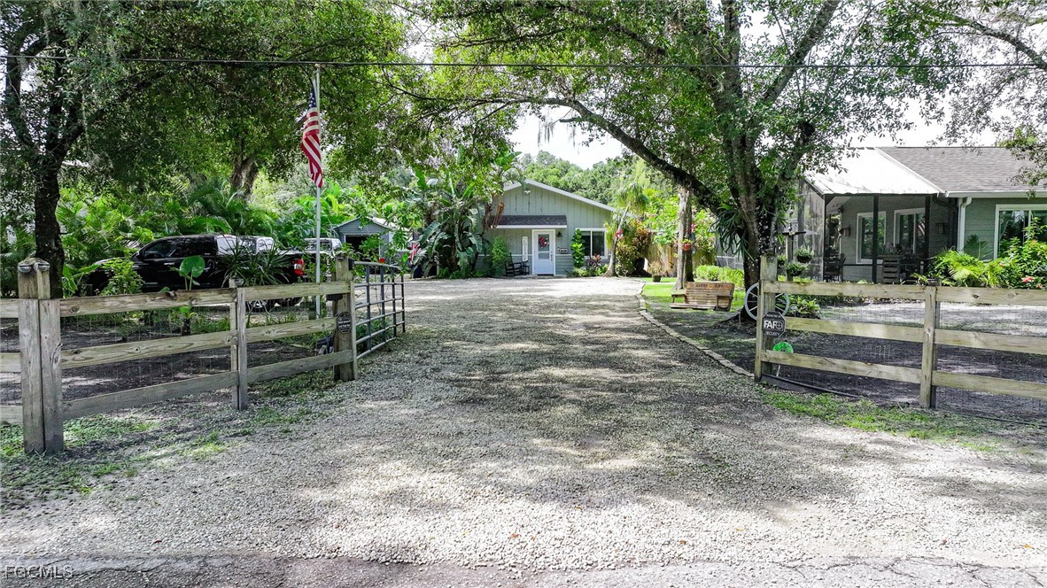 12120 Coyle Road Fort Myers, FL 33905 - Photo 11 of 50 Gallery Image 11