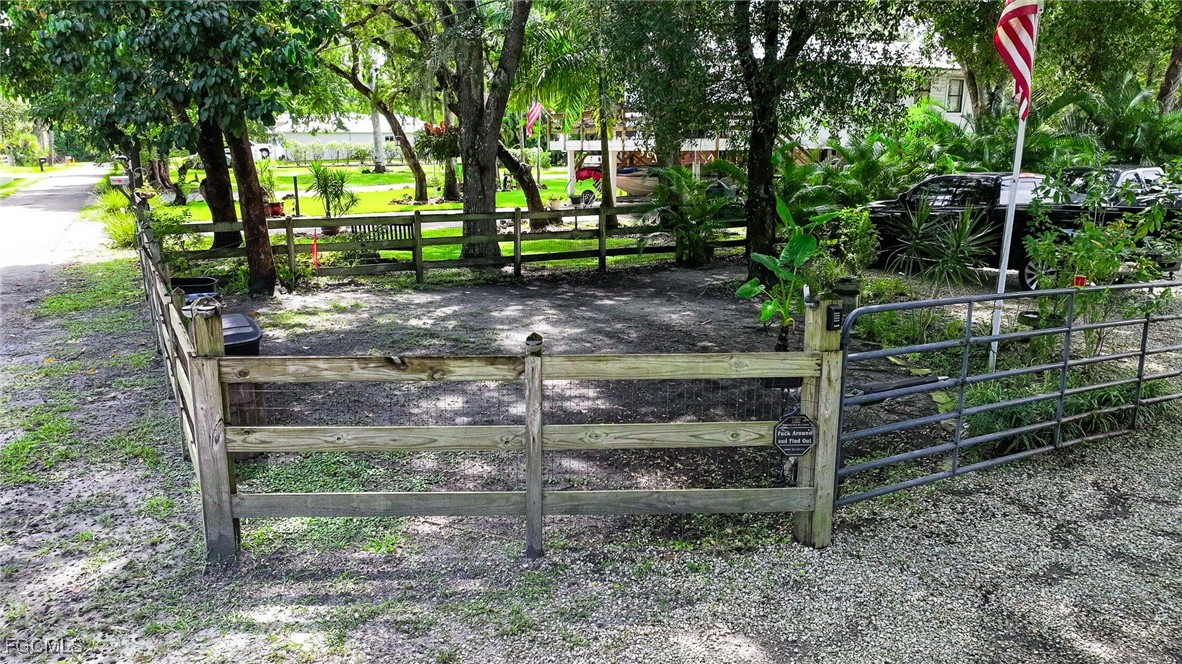 12120 Coyle Road Fort Myers, FL 33905 - Photo 13 of 50 Gallery Image 13