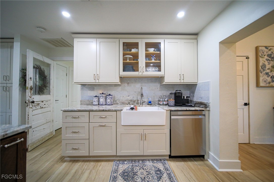 12120 Coyle Road Fort Myers, FL 33905 - Photo 19 of 50 Gallery Image 19