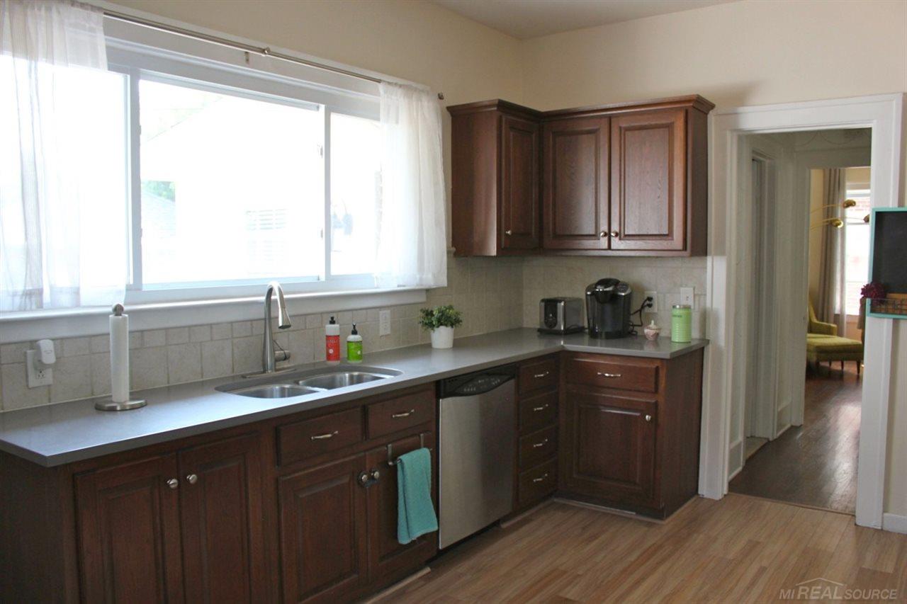 1134 Nottingham Road Grosse Pointe Park, MI 48230 - Photo 25 of 44