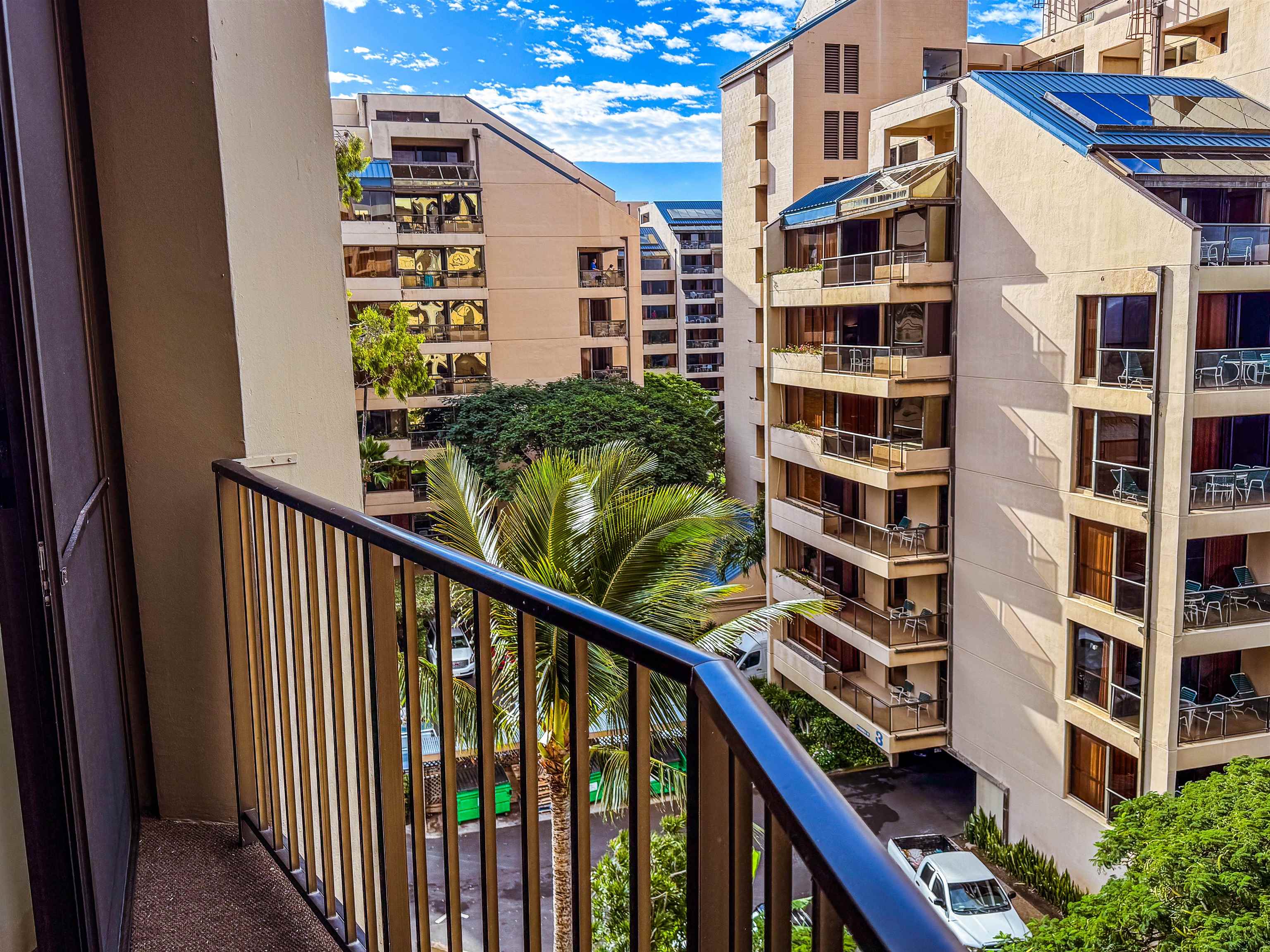 4327 Lower Honoapiilani Road, Unit 701 Lahaina, HI 96761 - Photo 8 of 16