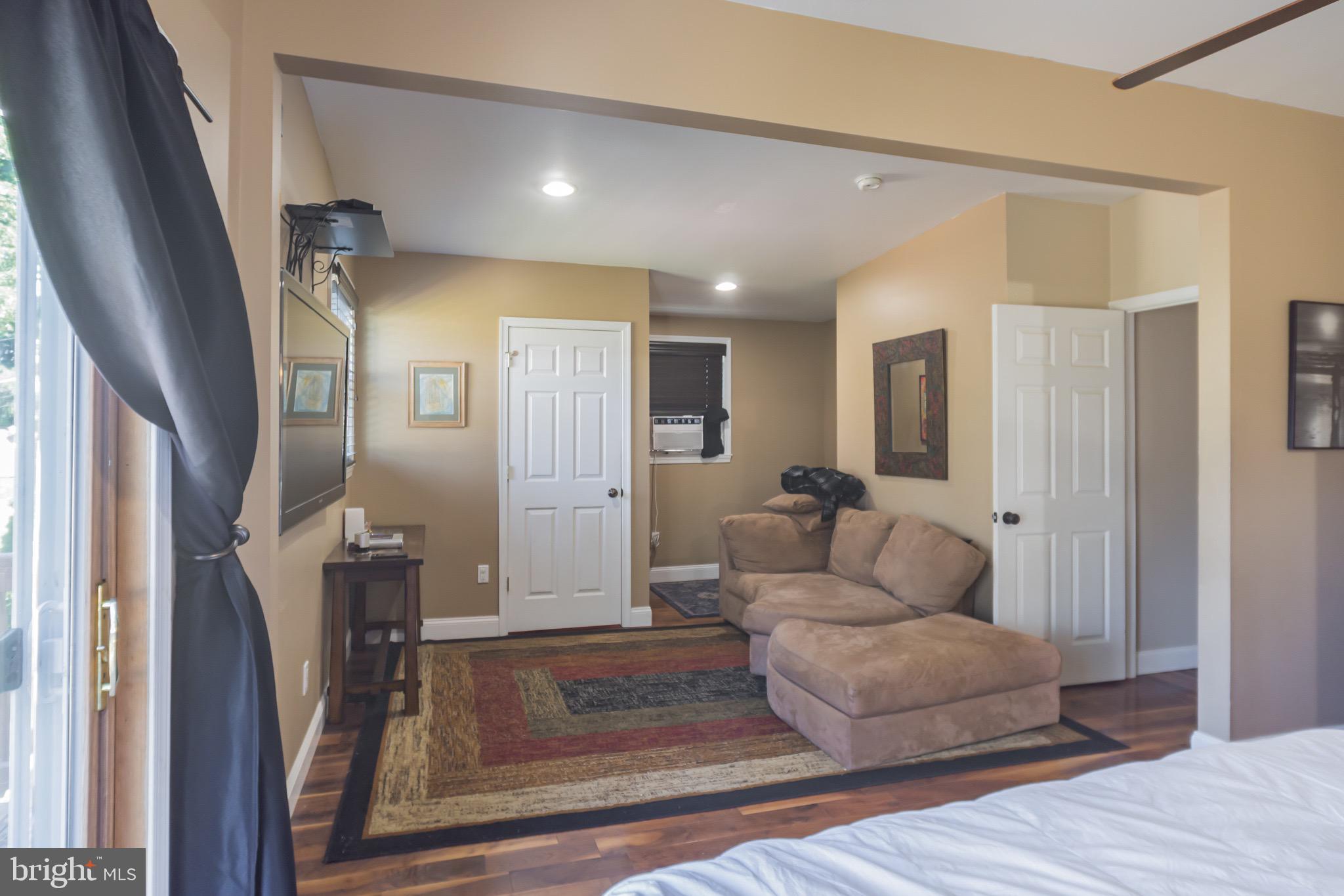 11052 Knights Road Philadelphia, PA 19154 - Photo 14 of 33