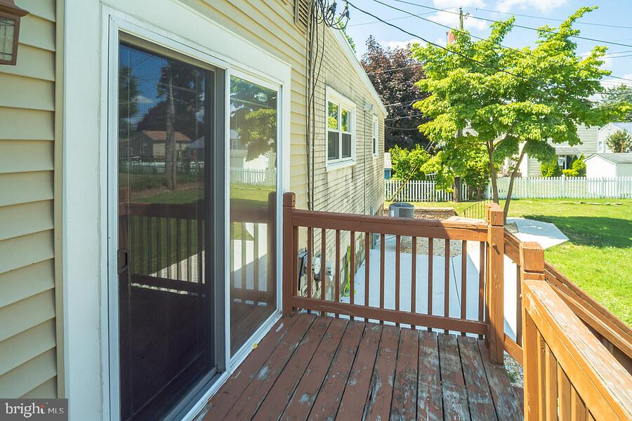 11052 Knights Road Philadelphia, PA 19154 - Photo 28 of 33