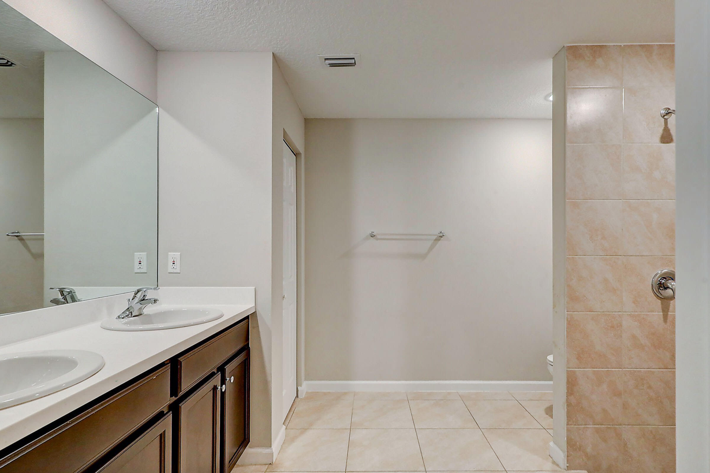 517 Southwest Ray Avenue Port St. Lucie, FL 34983 - Photo 10 of 17 Main bath - Copy