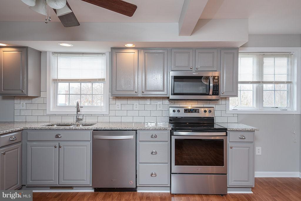 144 Little Whim Road Fredericksburg, VA 22405 - Photo 4 of 61